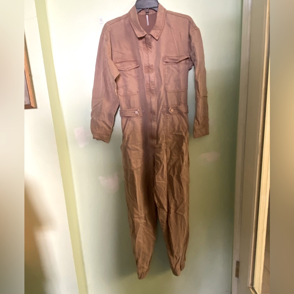 YFB jump suit size medium NWOT